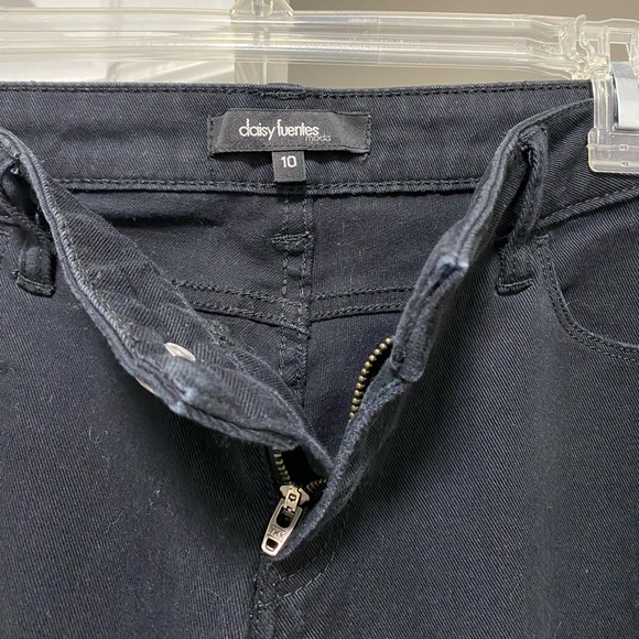 Daisy Fuentes Black Skinny Jeans - Picture 6 of 7